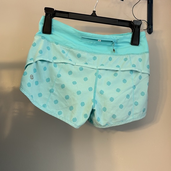 LULULEMON SPEEDUP SHORTS - Picture 2 of 3